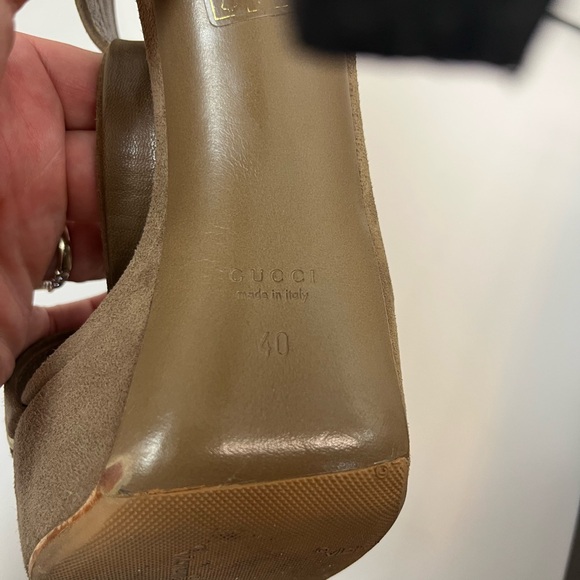 Gucci tan and gold t strap platform suede open to high heel size 40 us 10 - Picture 8 of 8